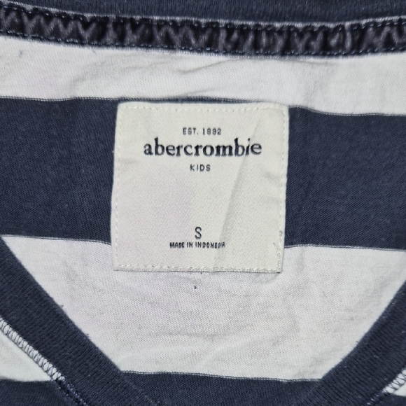 Abercrombie & Fitch Navy and White Striped Long Sleeve Tee - Picture 3 of 3